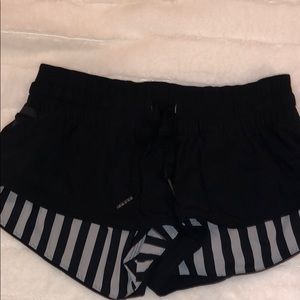Lulu lemon Reversible Short
